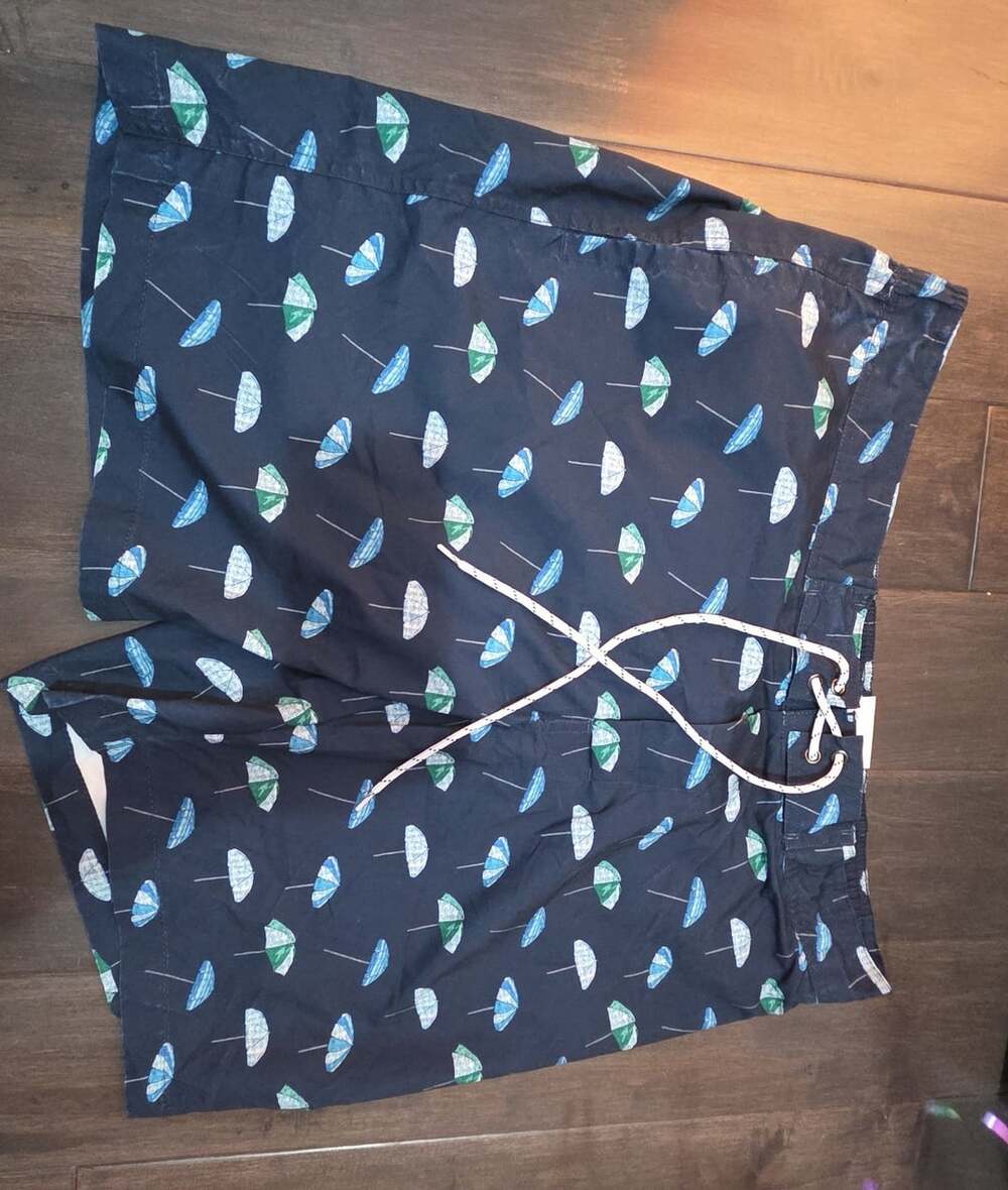 St. John's Bay Navy Umbrellas Size XL Swim Trunks